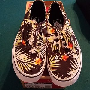 Light new Vans (boys)